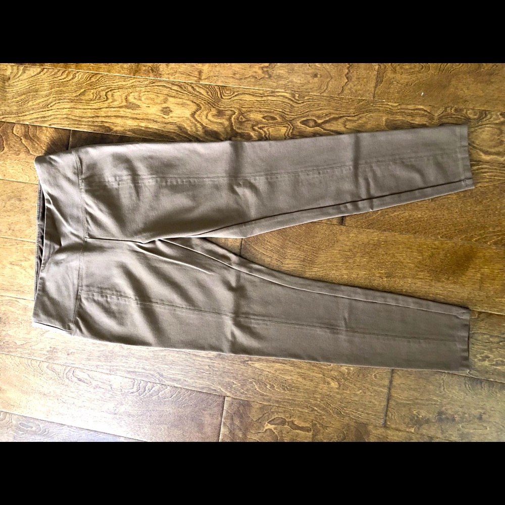 Women brown pants size M